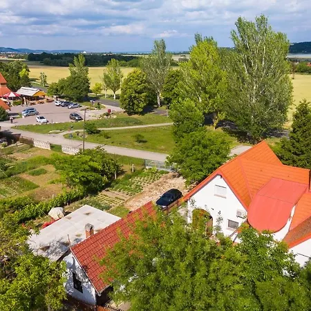 Apartamento Huszár *