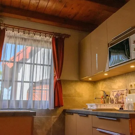 Huszár Apartman