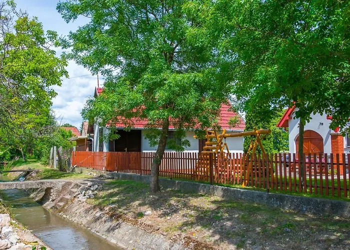 דירה Huszar Vendeghaz אורבייניאש